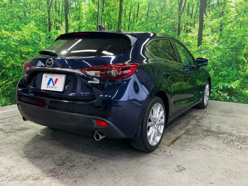 Axela Sport
