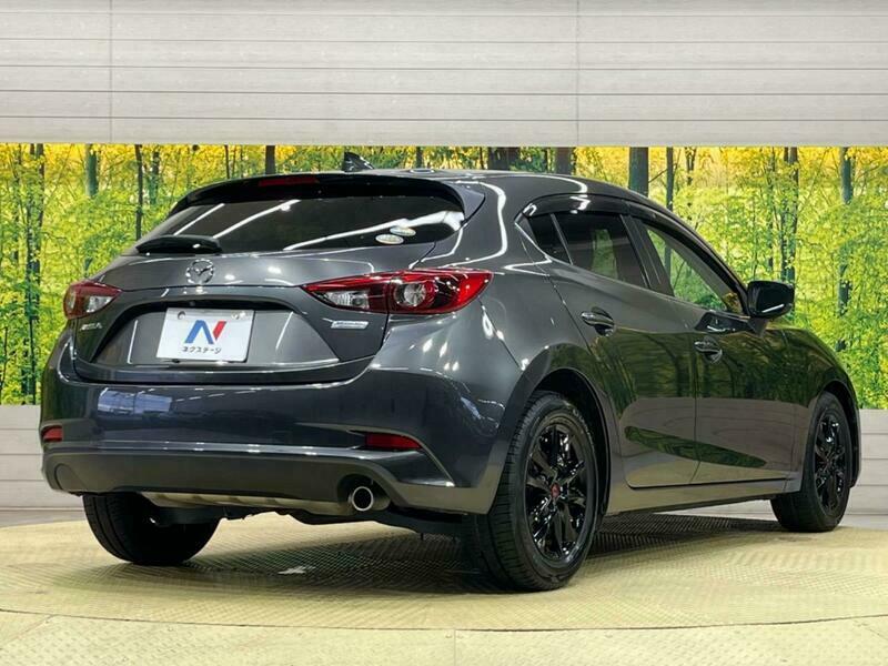 Axela Sport