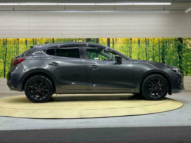 Axela Sport