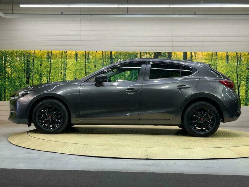 Axela Sport