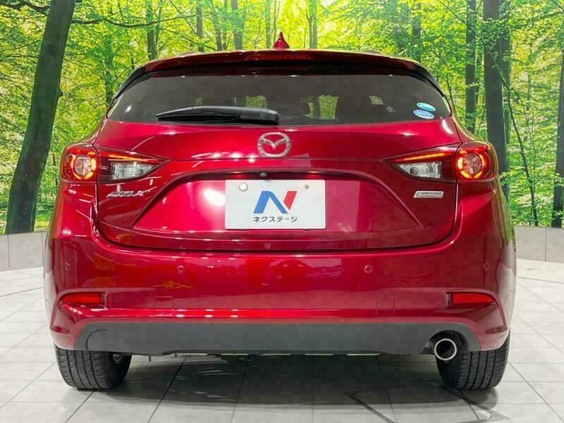 Axela Sport