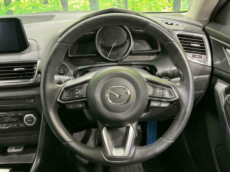 Axela Sport
