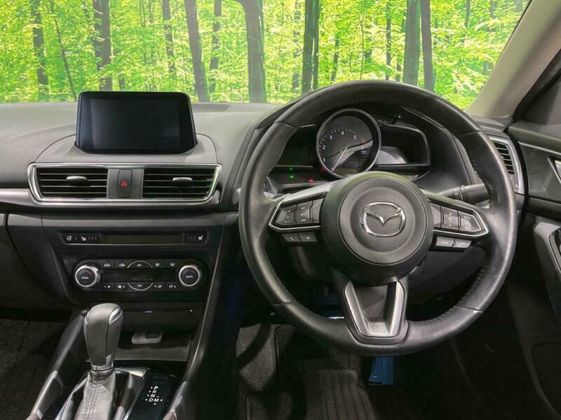 Axela Sport