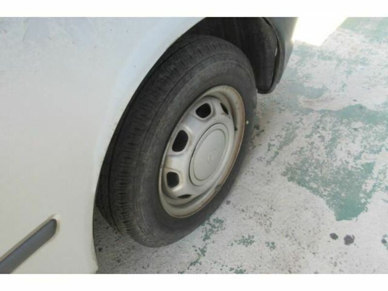 COROLLA VAN
