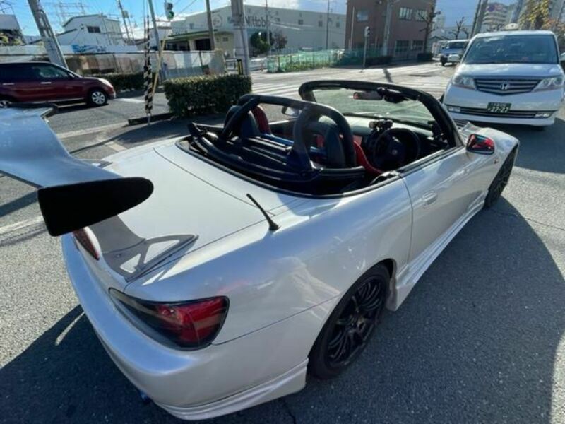 S2000