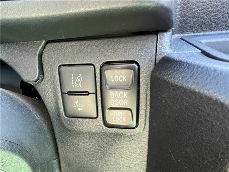 SUCCEED VAN