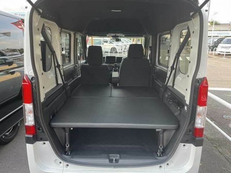 N-VAN