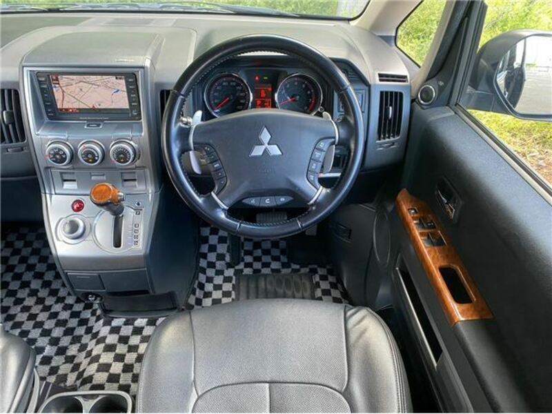 DELICA D5