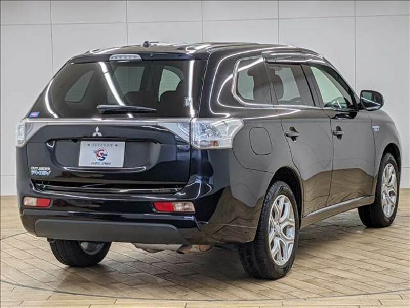 OUTLANDER PHEV-15