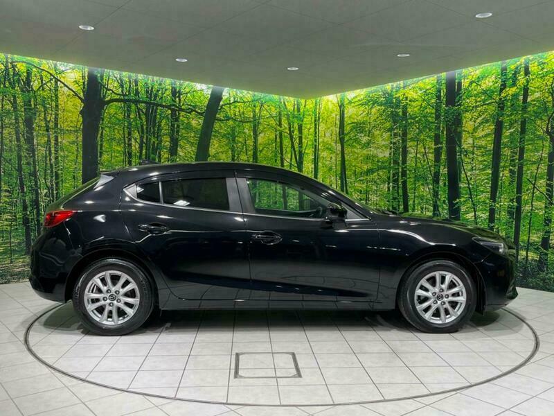 Axela Sport