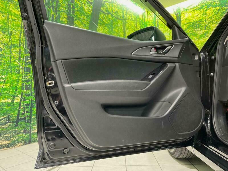 Axela Sport
