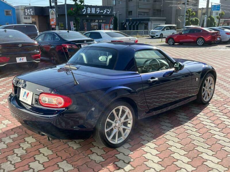 ROADSTER