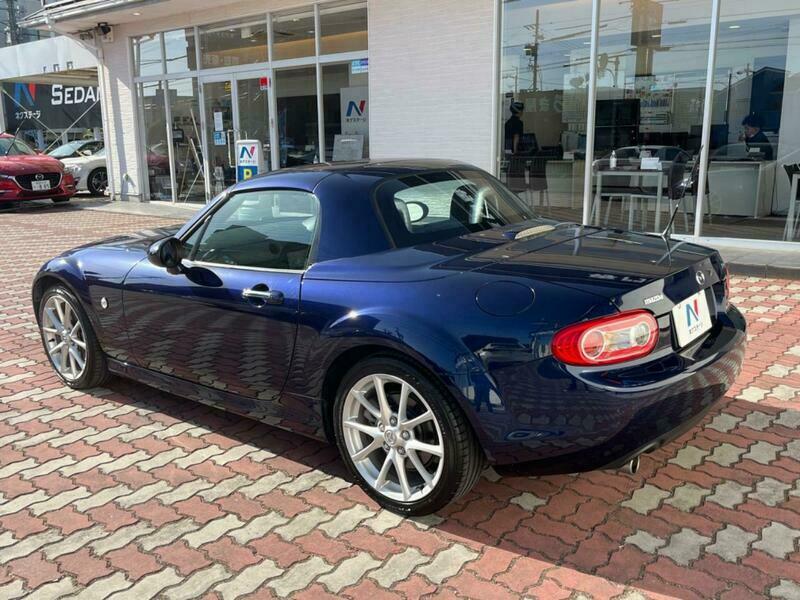 ROADSTER