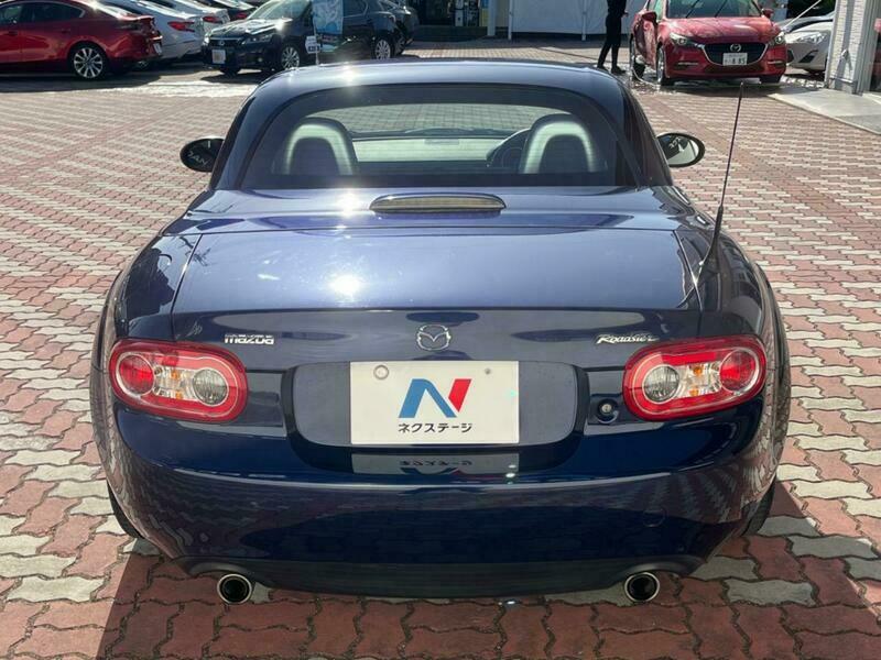ROADSTER