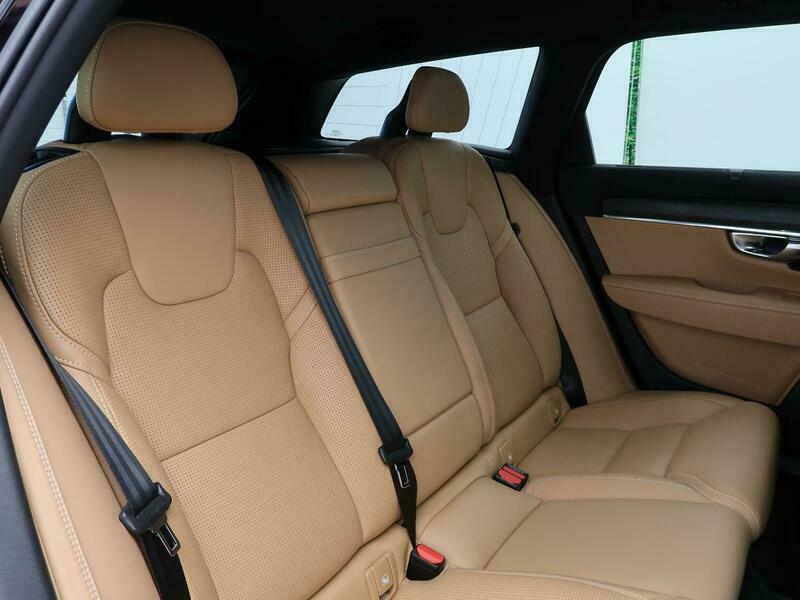 V90