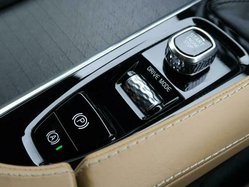 V90