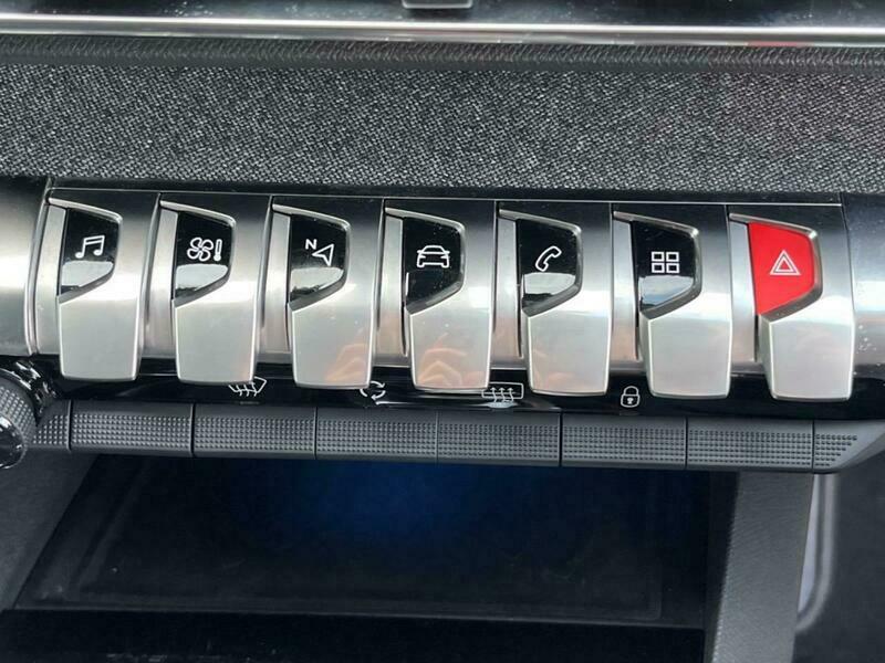 3008