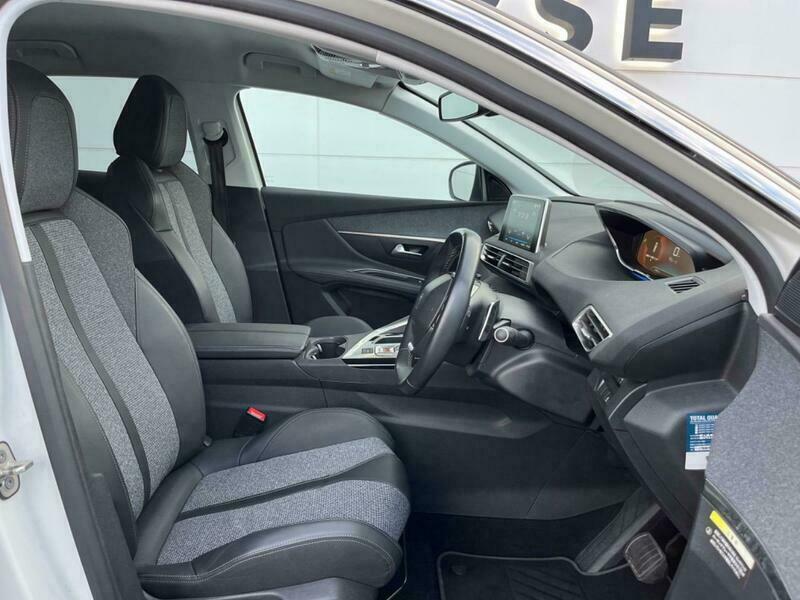 3008