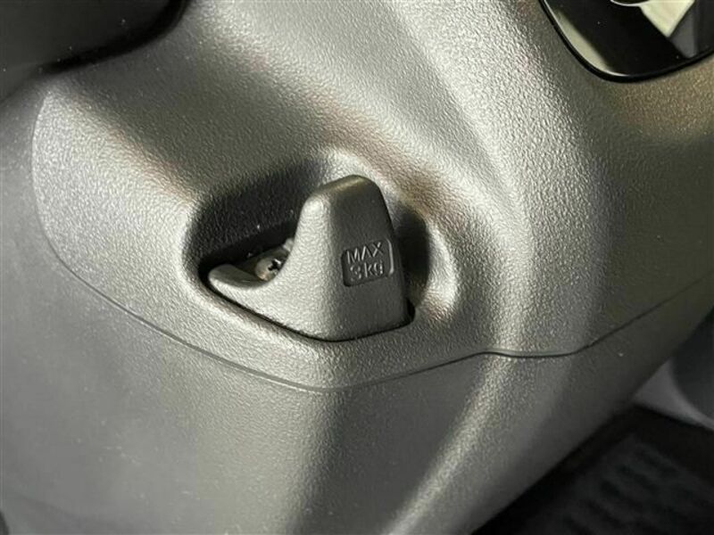 N-VAN-19