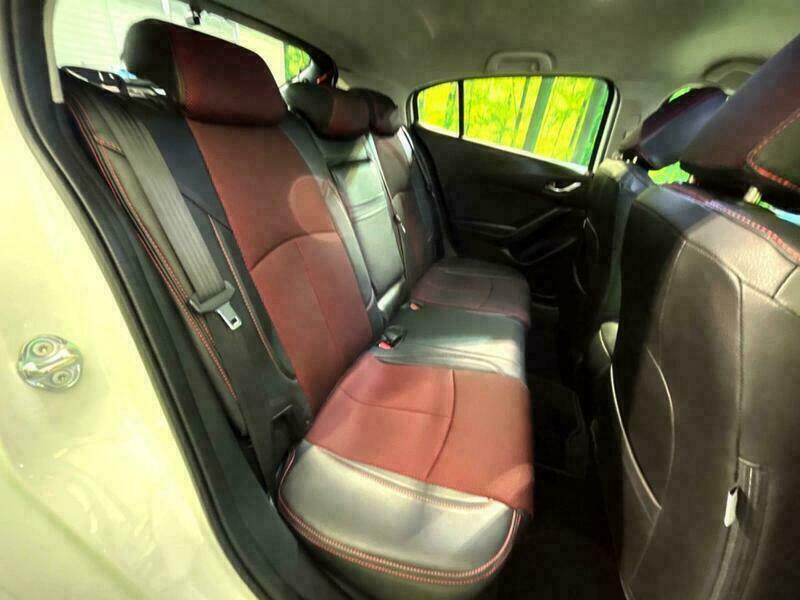 Axela Sport