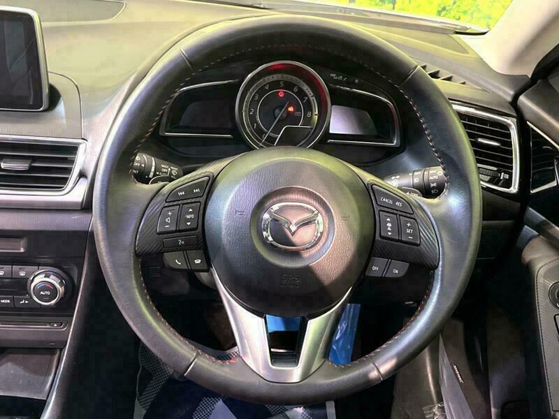 Axela Sport