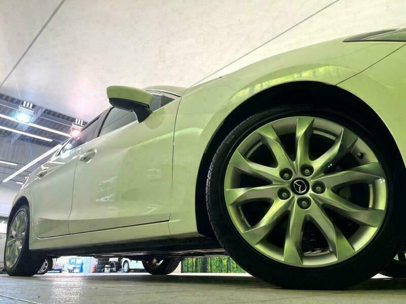 Axela Sport