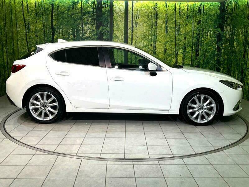 Axela Sport