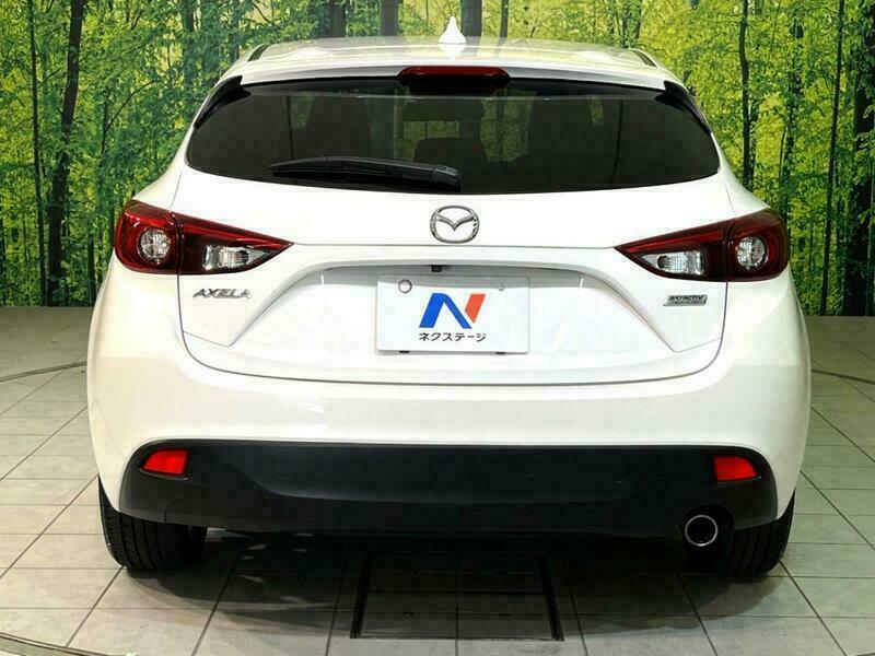 Axela Sport