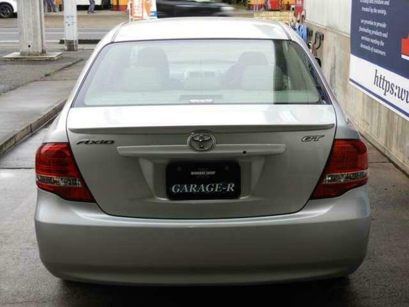 COROLLA AXIO