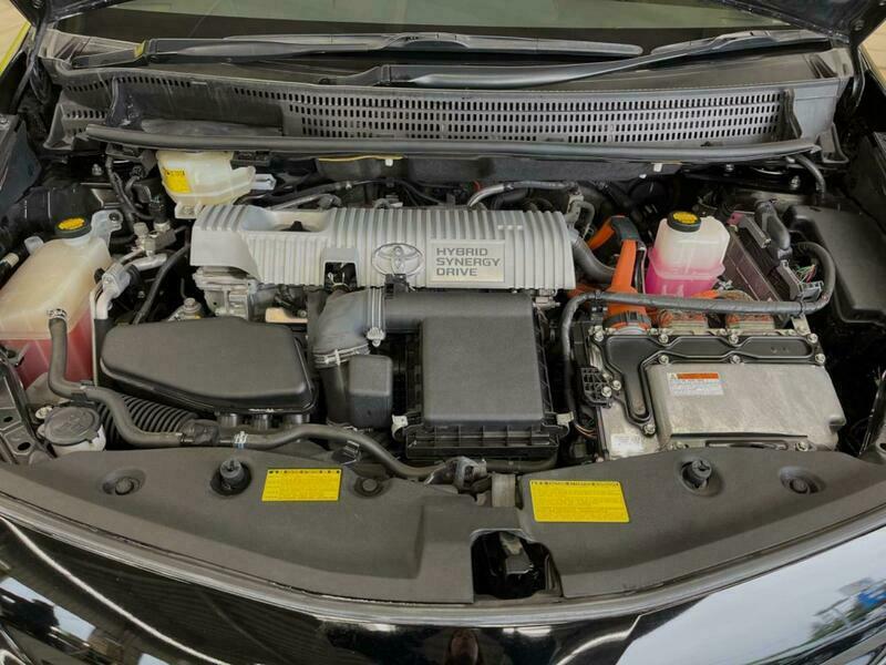 PRIUS ALPHA