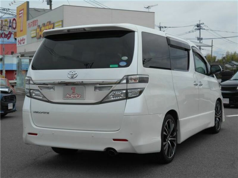 VELLFIRE-5