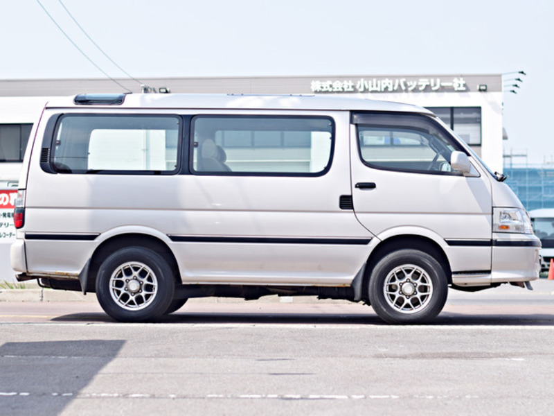 HIACE