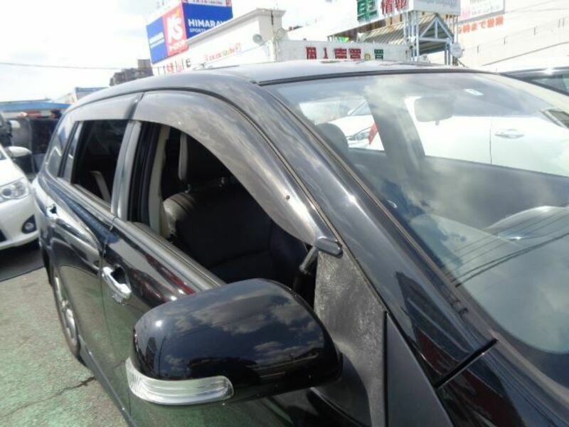 COROLLA FIELDER