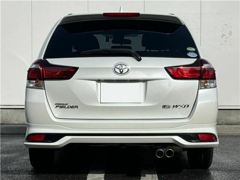 COROLLA FIELDER