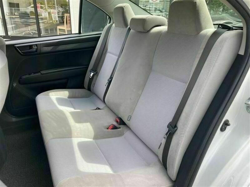 COROLLA AXIO