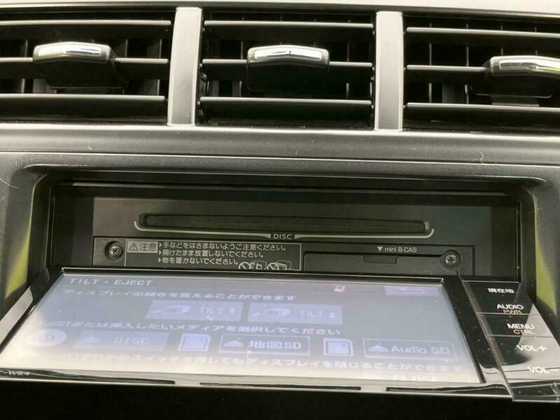 PRIUS ALPHA
