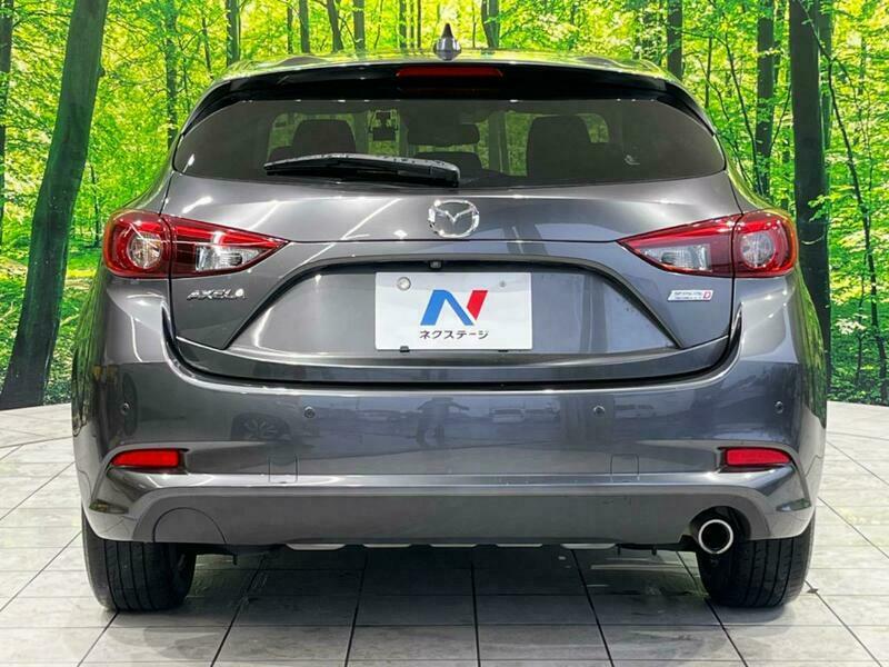 Axela Sport