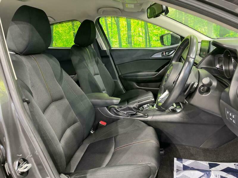 Axela Sport