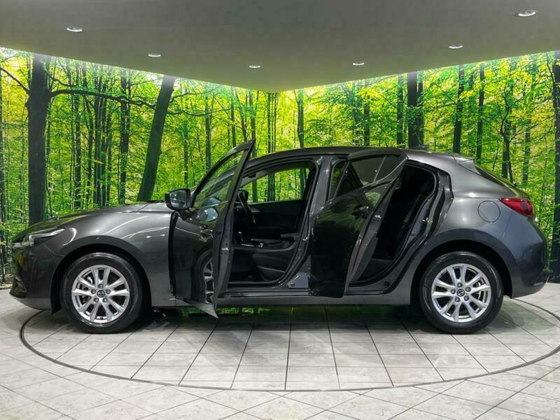 Axela Sport