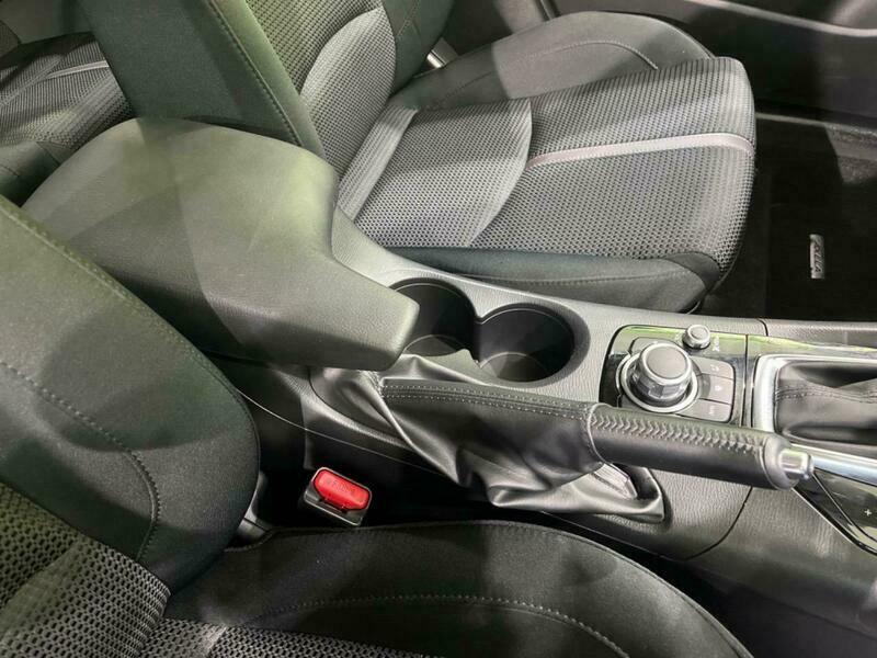 Axela Sport