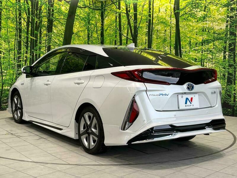 PRIUS PHV