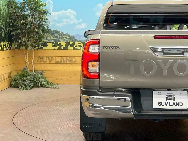 HILUX