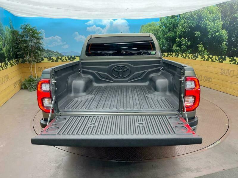 HILUX