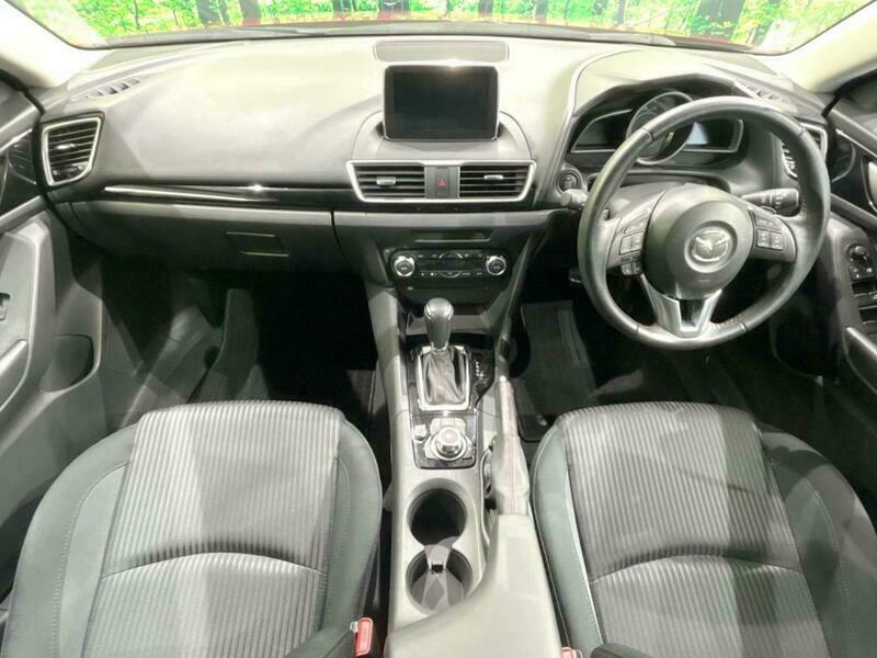 Axela Sport