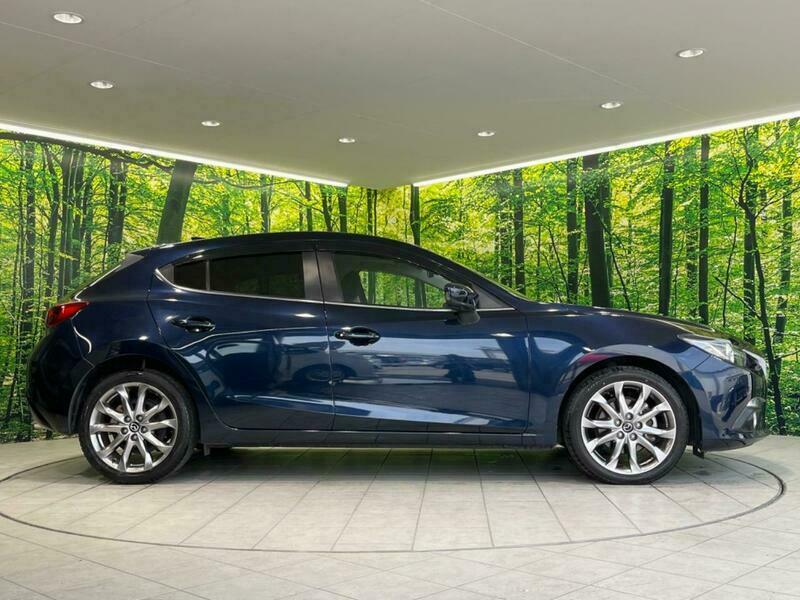 Axela Sport