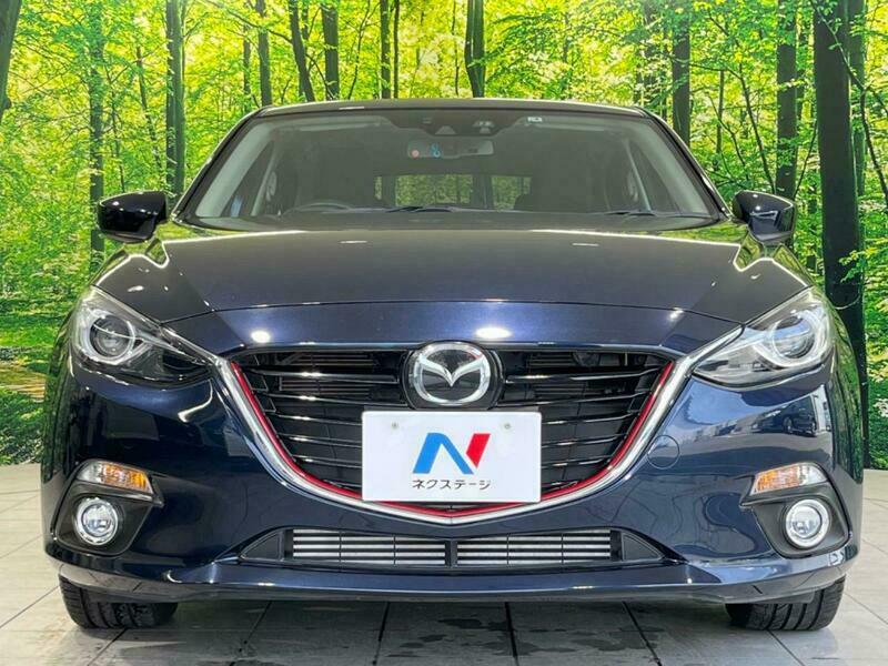 Axela Sport