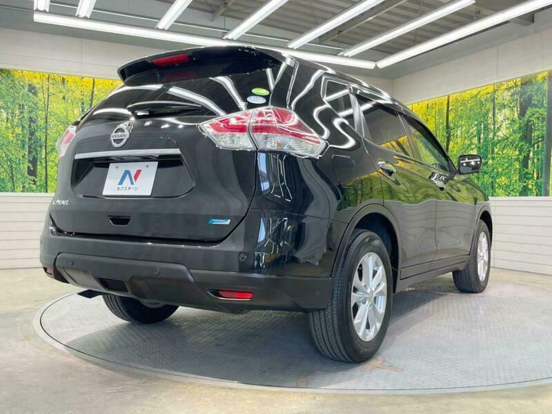 X-TRAIL-18