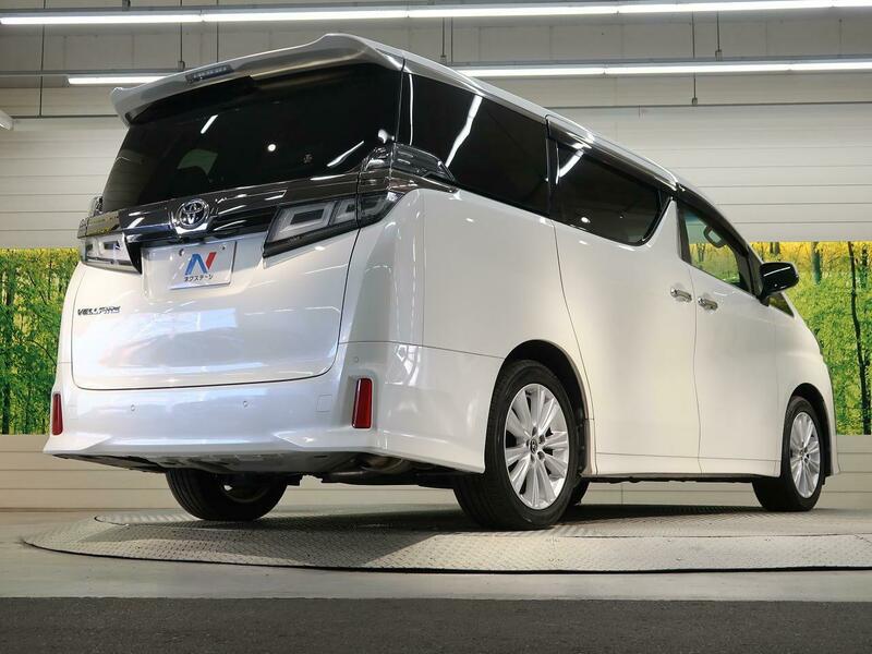 VELLFIRE-40