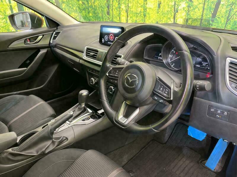 Axela Sport