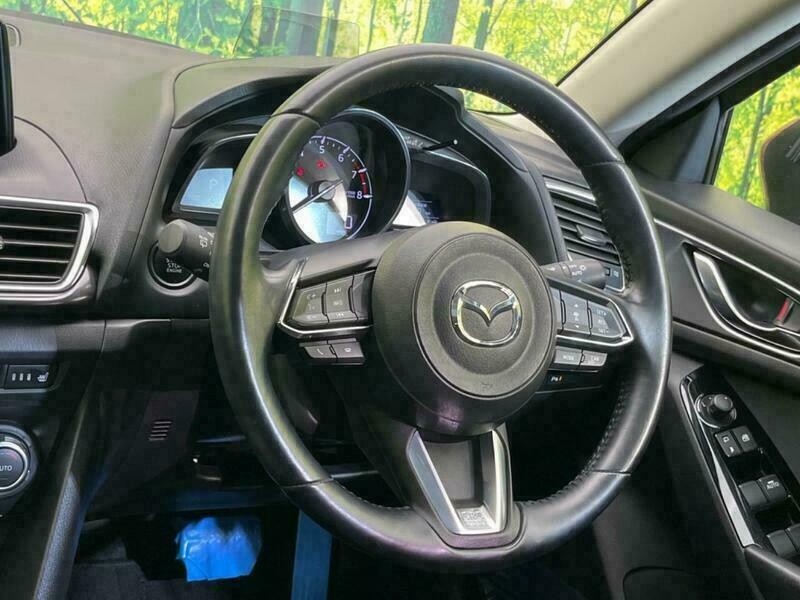 Axela Sport